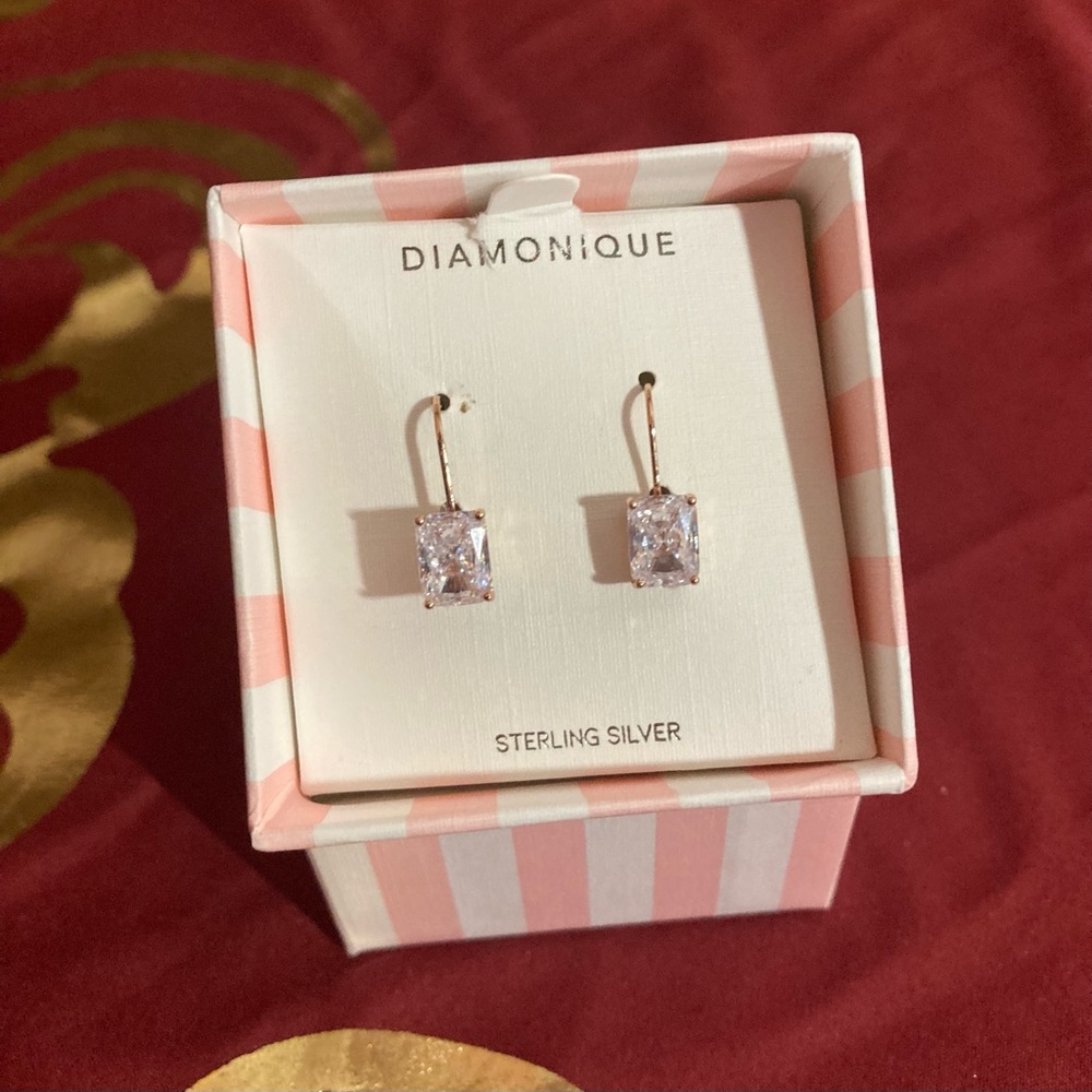 Diamonique rose gold (sterling silver) brilliant cut lever back earrings